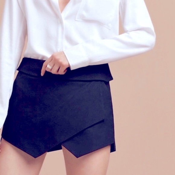 Talula Pants - Aritzia Talula Skort